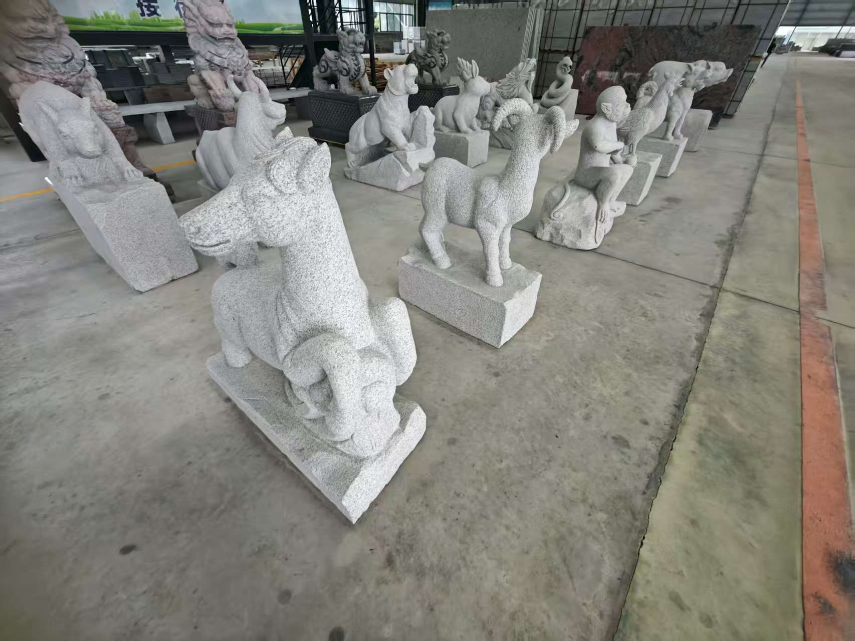 天津芝麻白雕刻 十二生肖 异形雕刻
