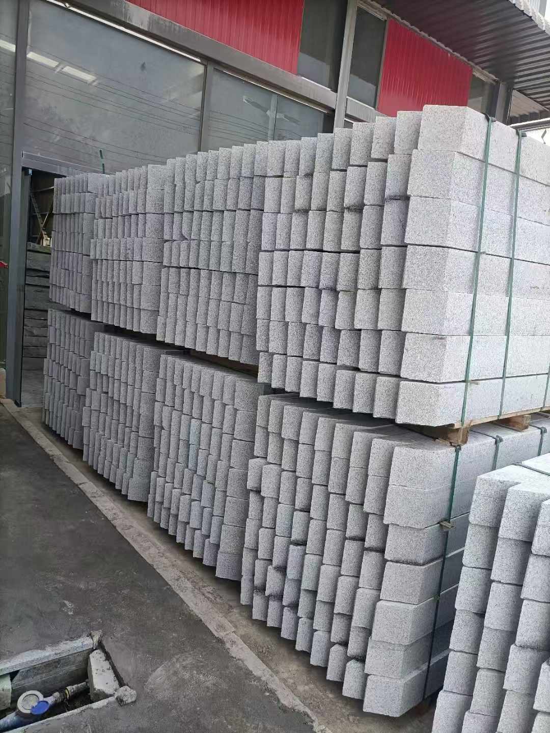 天津芝麻白树围石 树池